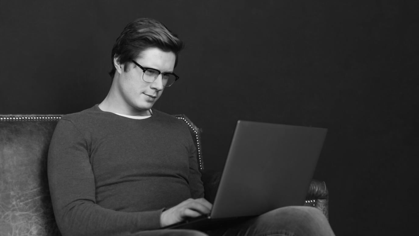 Strategische Finanzplanung mit Dokumenten und Berechnungen